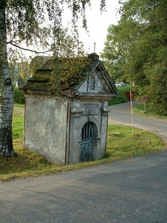 Kaplička v Domaslavicích původní stav